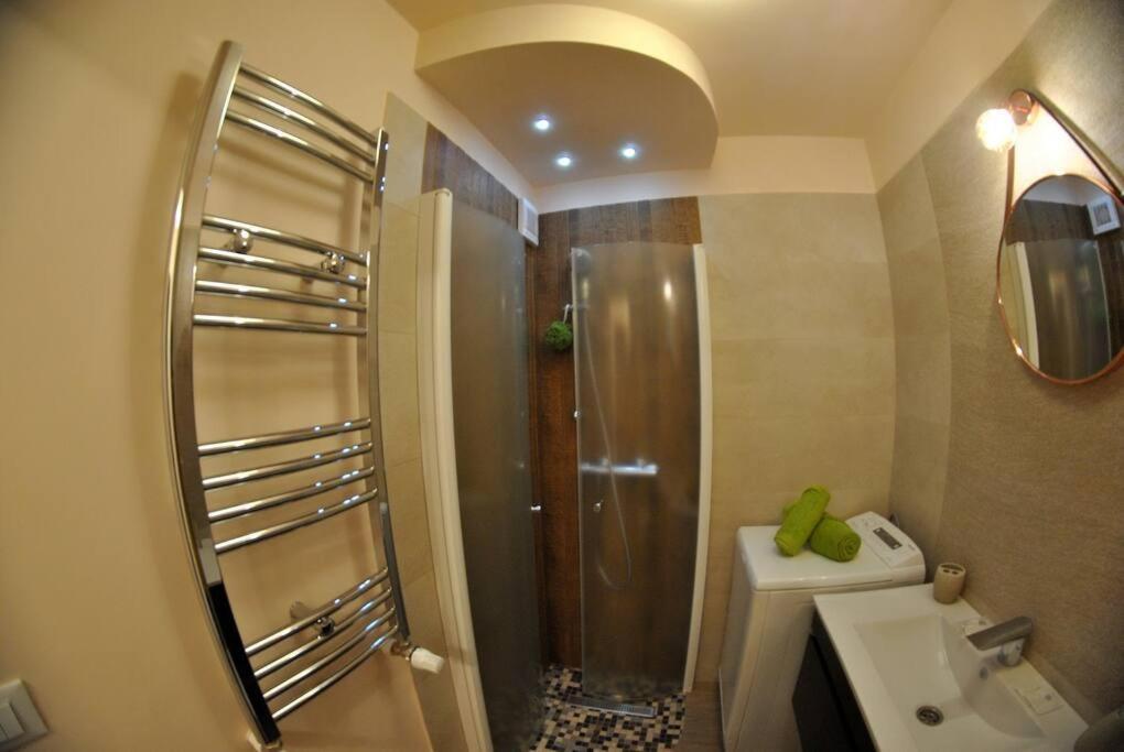 Modern & Central Apartment In North Of Bukurešť Exteriér fotografie
